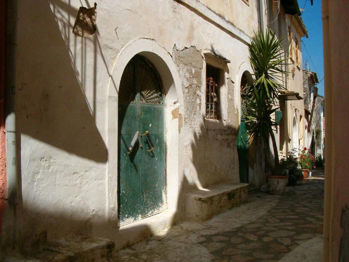 דירות Sinarádes The Old Mansion מראה חיצוני תמונה